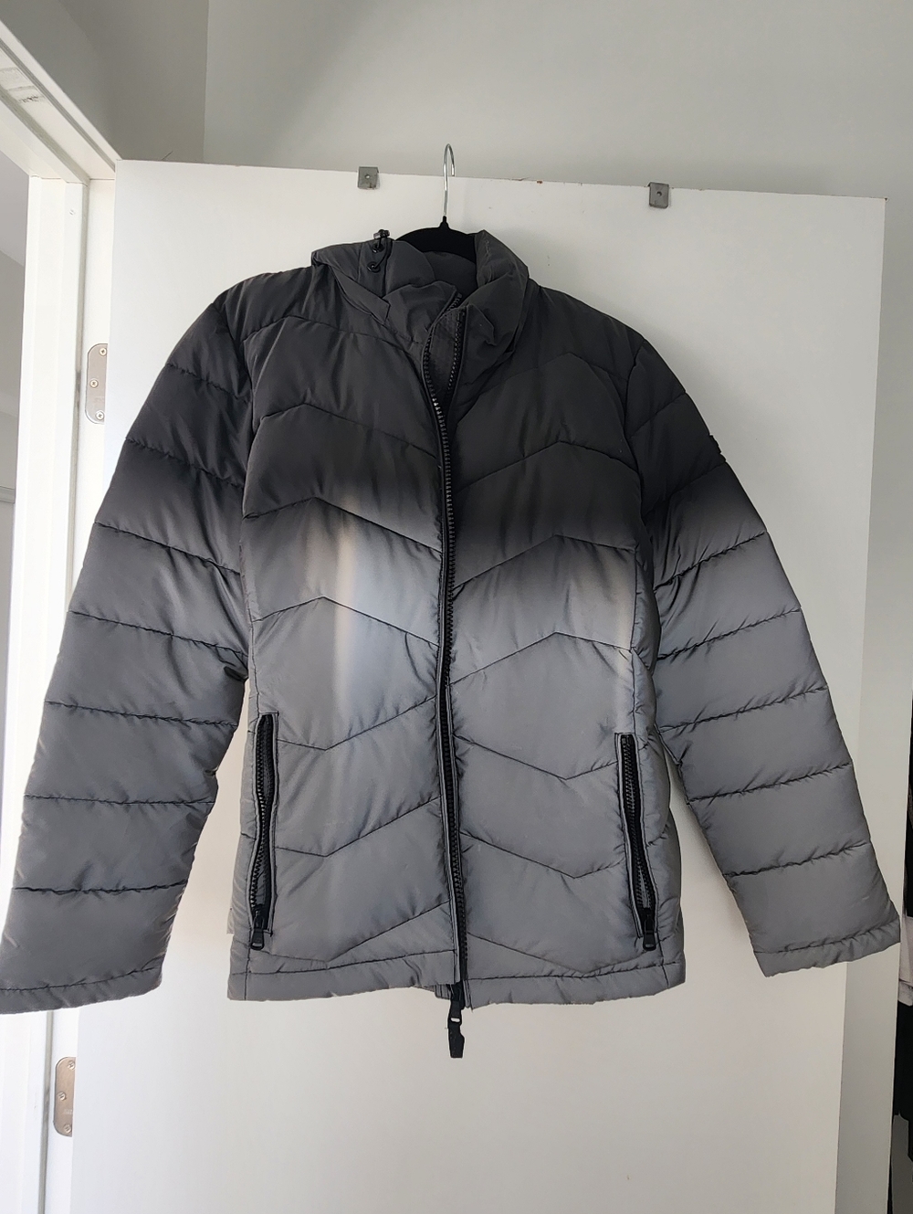 Calvin Klein Womens Reflective Gray Quilted Ombre Puffer Jacket